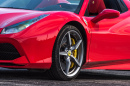 Jízda ve Ferrari 1 okruh řízení + 1 okruh adrenalinové svezení profesionálem